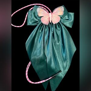 Dark Green Butterfly "BOWlo"